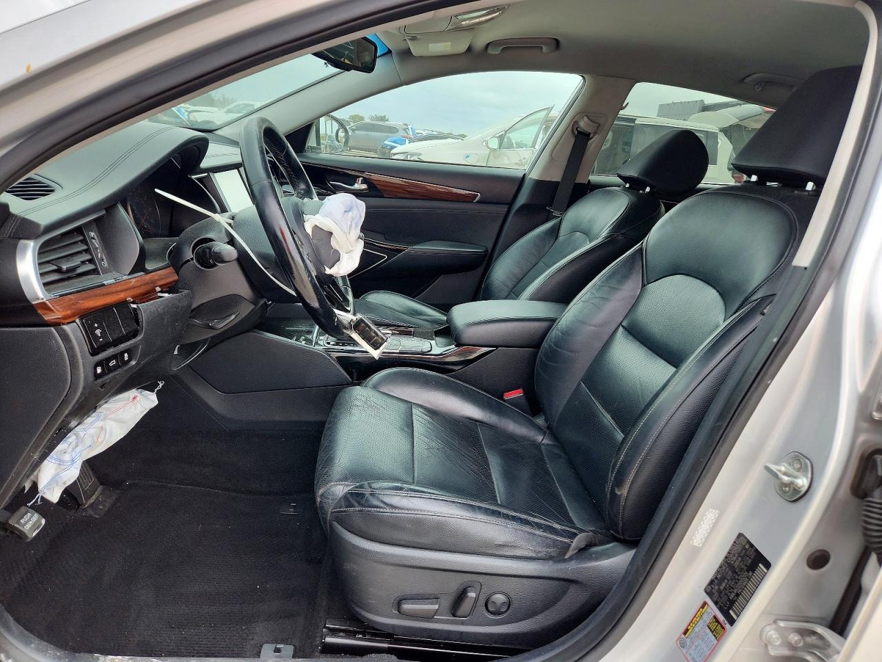 2017 Kia Cadenza Premium - Image 7