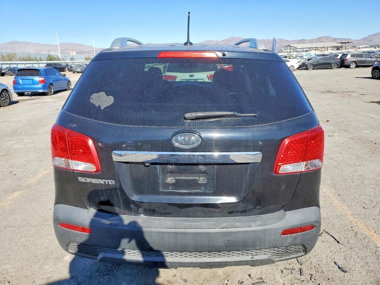 2011 Kia Sorento Base - Фото 6