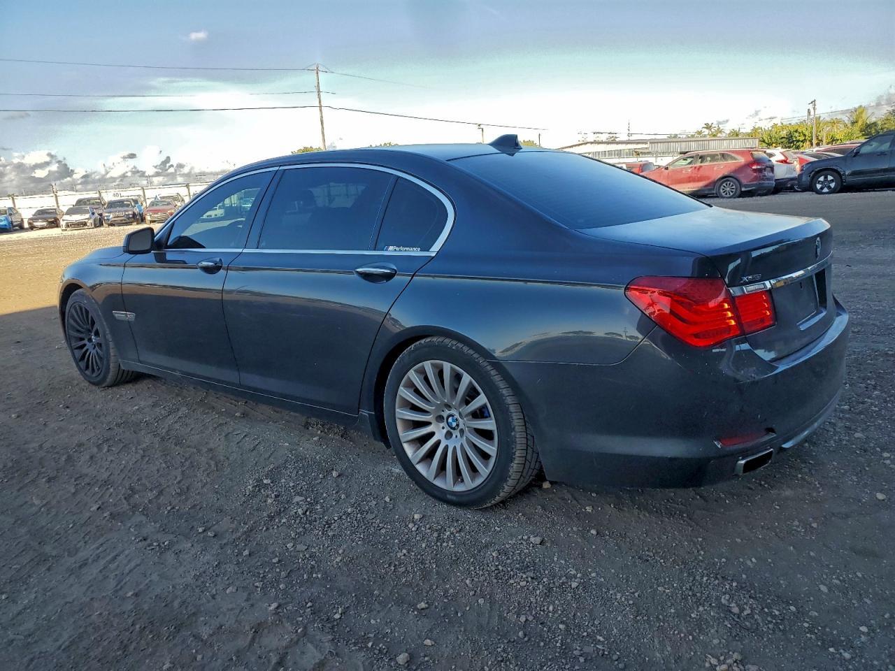 2012 BMW 750 Lxi - Фото 2