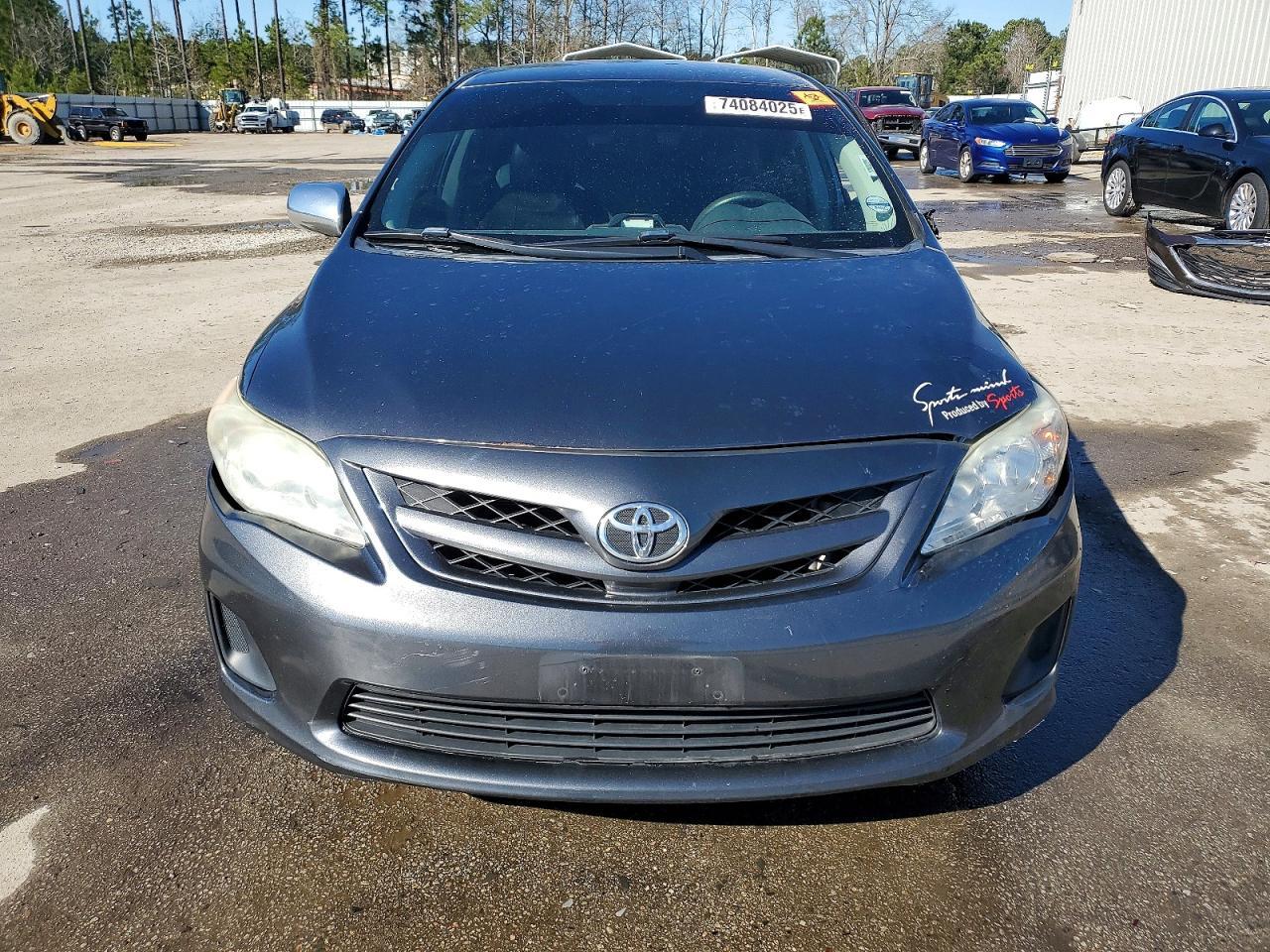 2012 Toyota Corolla Le - Image 5