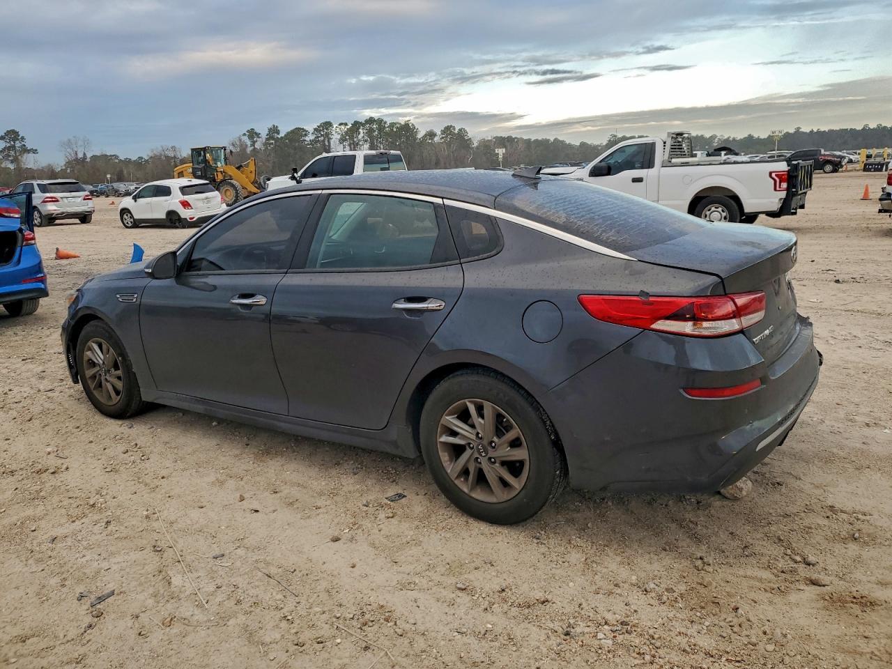 2019 Kia Optima Lx - Image 2