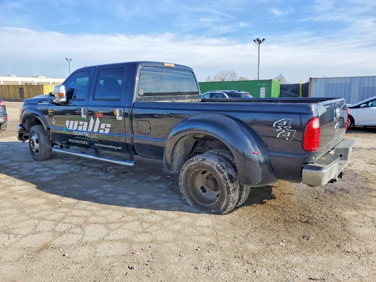 2011 Ford F350 Super Duty - Фото 2