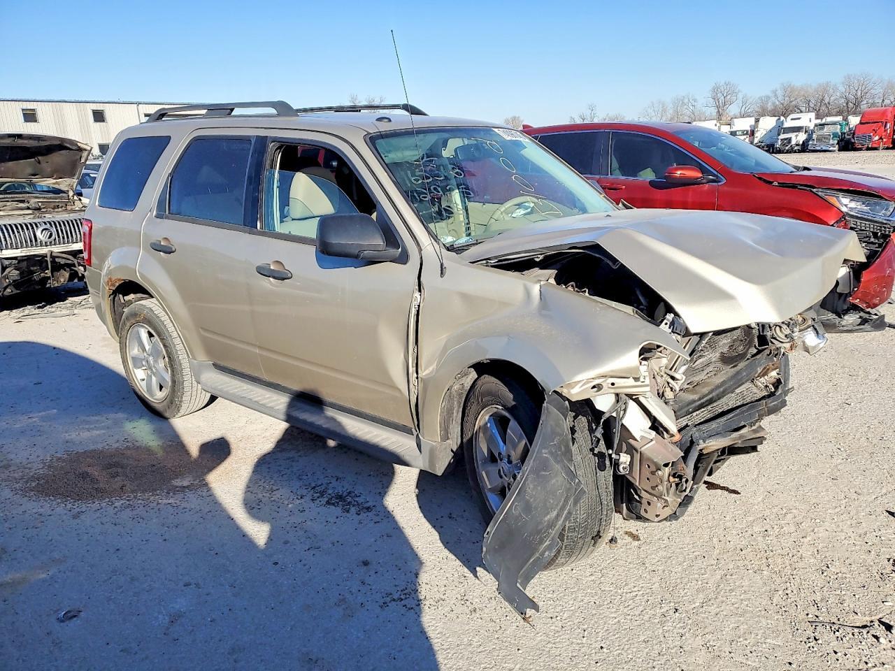 2010 Ford Escape Xlt - Image 4