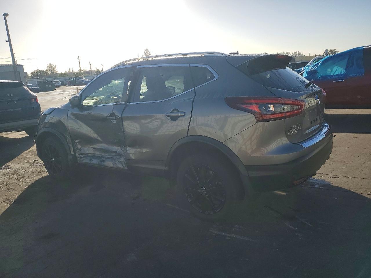 2020 Nissan Rogue Sport Sv - Фото 2
