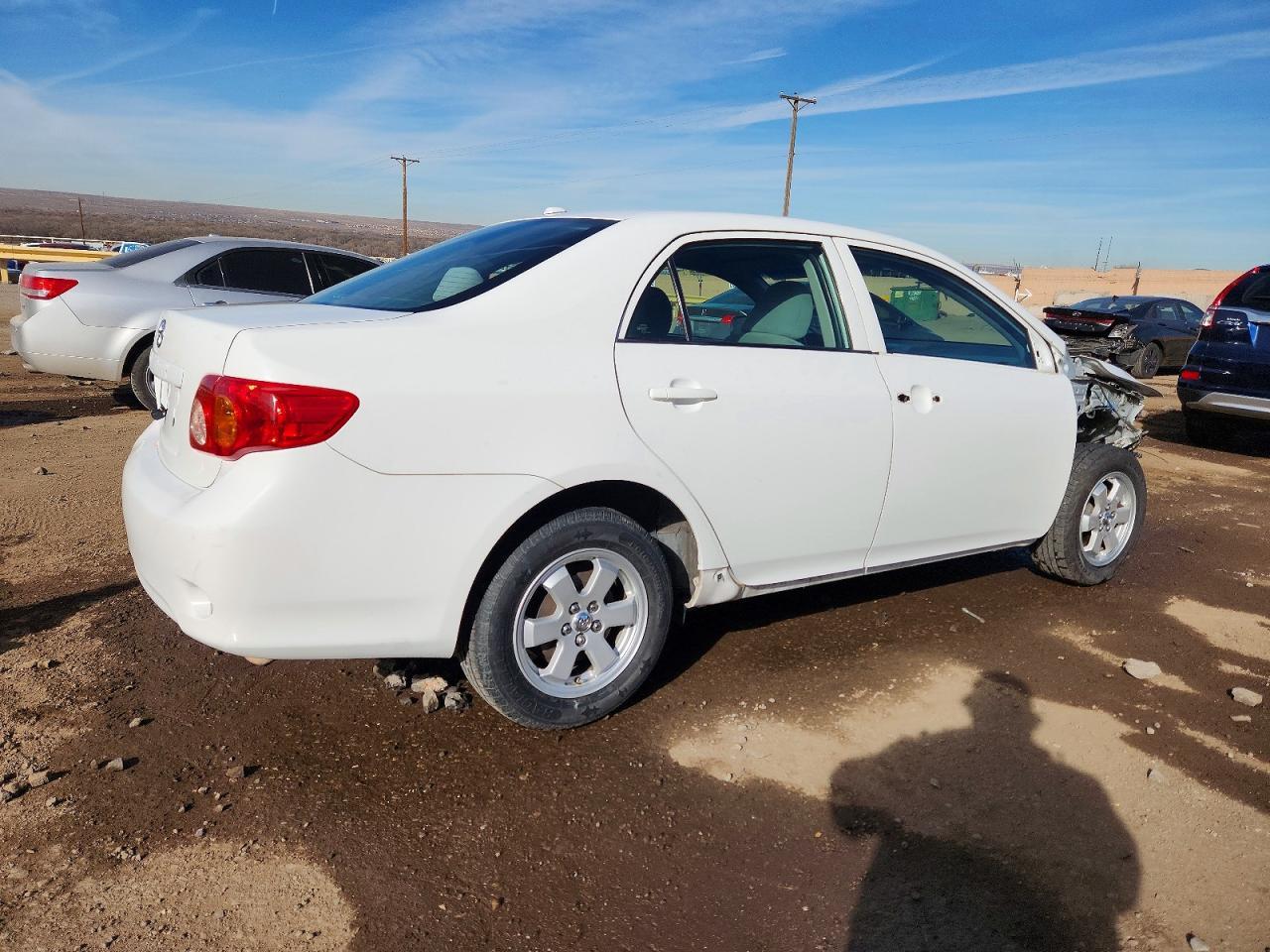 2010 Toyota Corolla Base - Фото 3