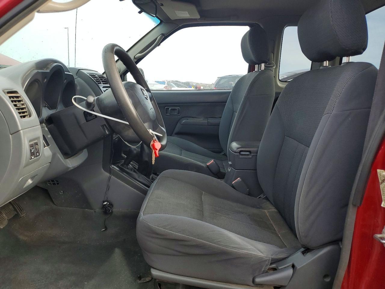 2002 Nissan Frontier - Image 7