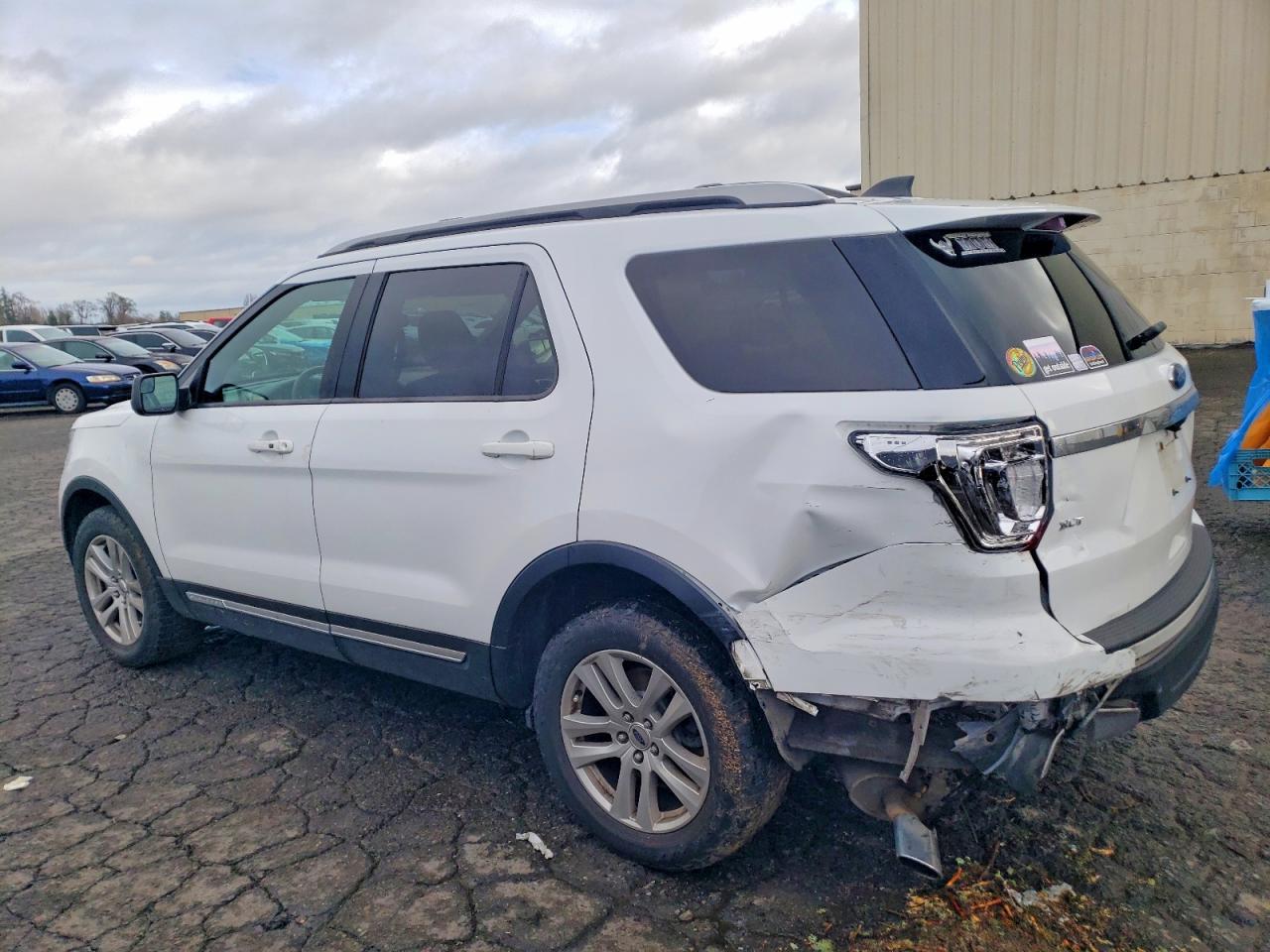 2018 Ford Explorer Xlt - Фото 2
