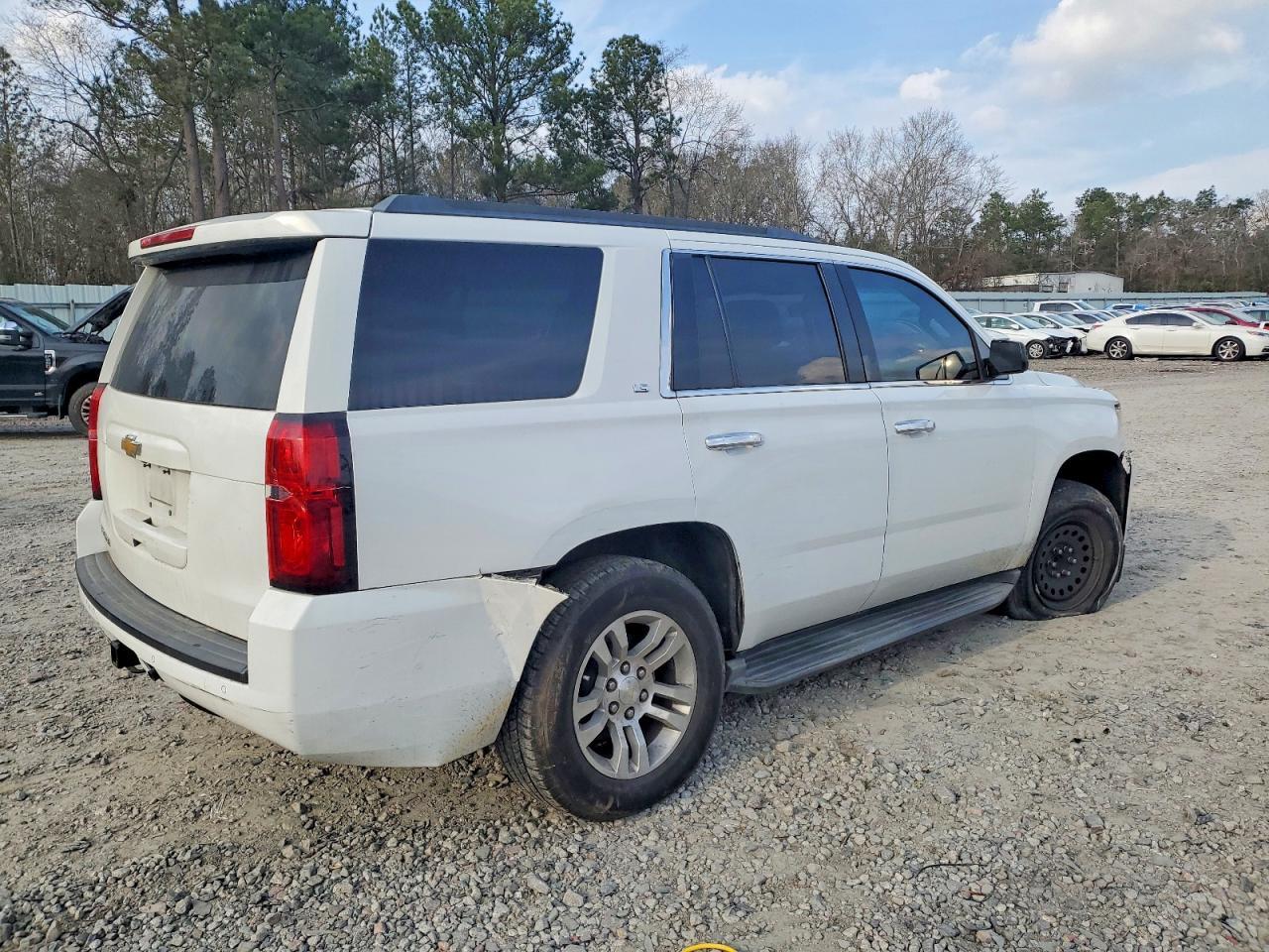2016 Chevrolet Tahoe C1500 Ls - Фото 3