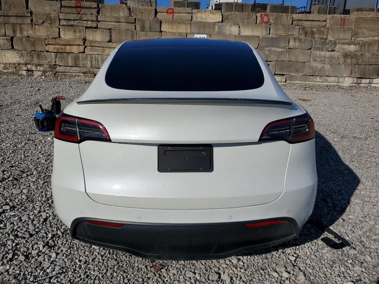 2022 Tesla Model Y - Image 6