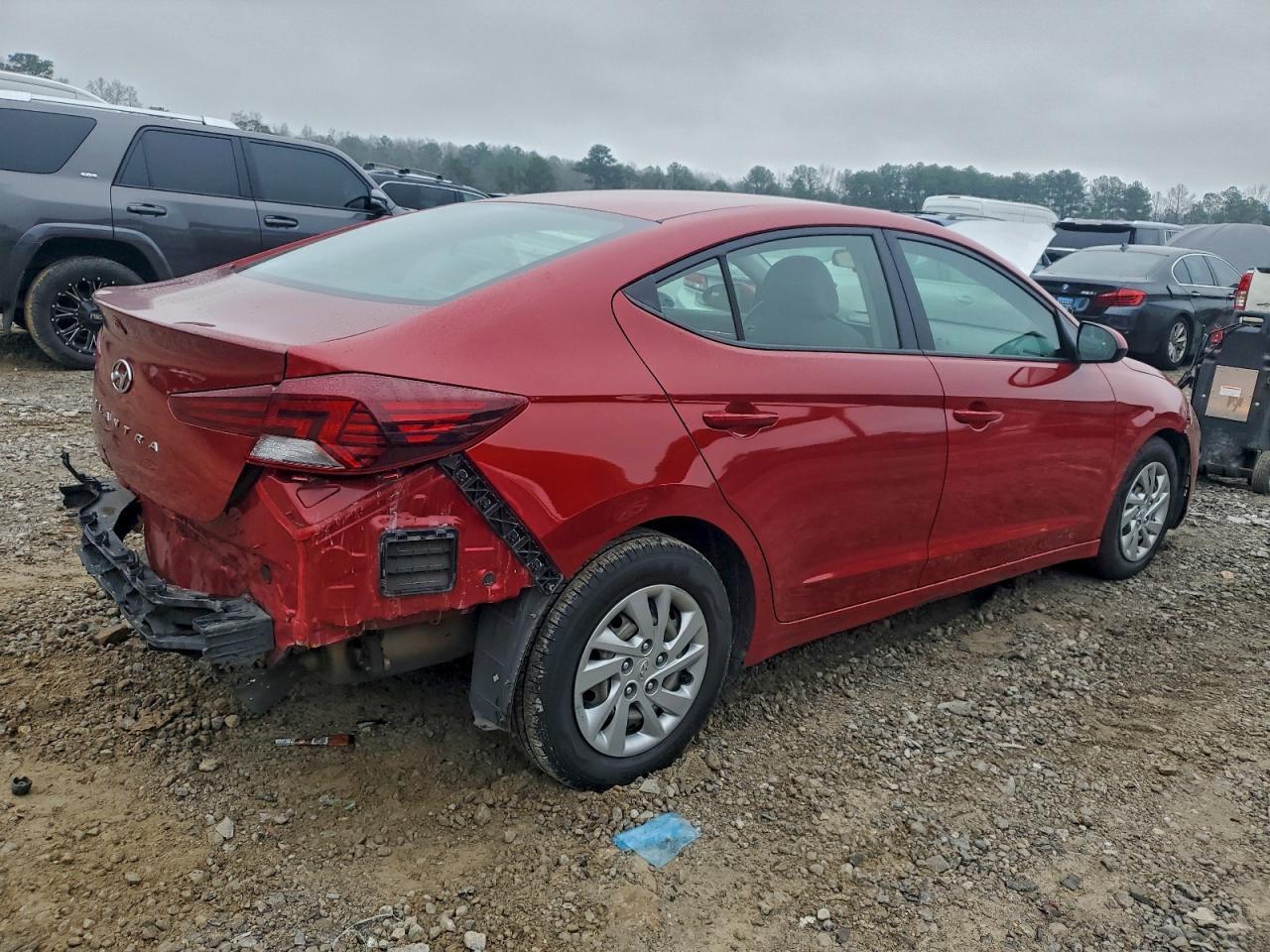2020 Hyundai Elantra Se - Фото 3