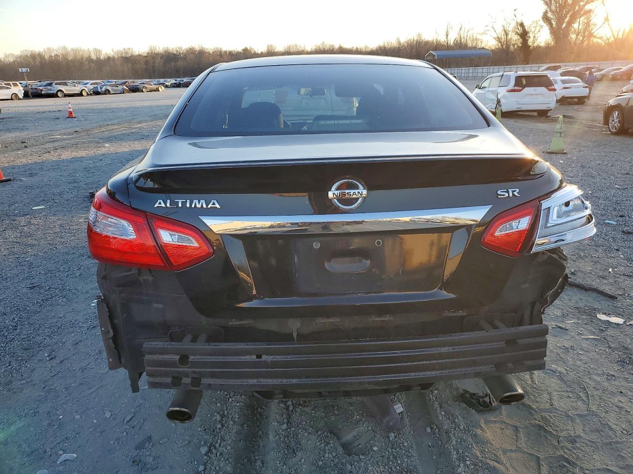 2016 Nissan Altima - Фото 6