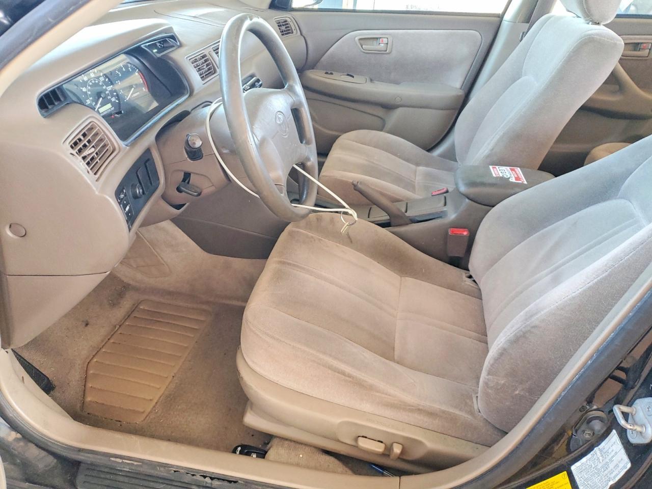 1999 Toyota Camry Le - Фото 7