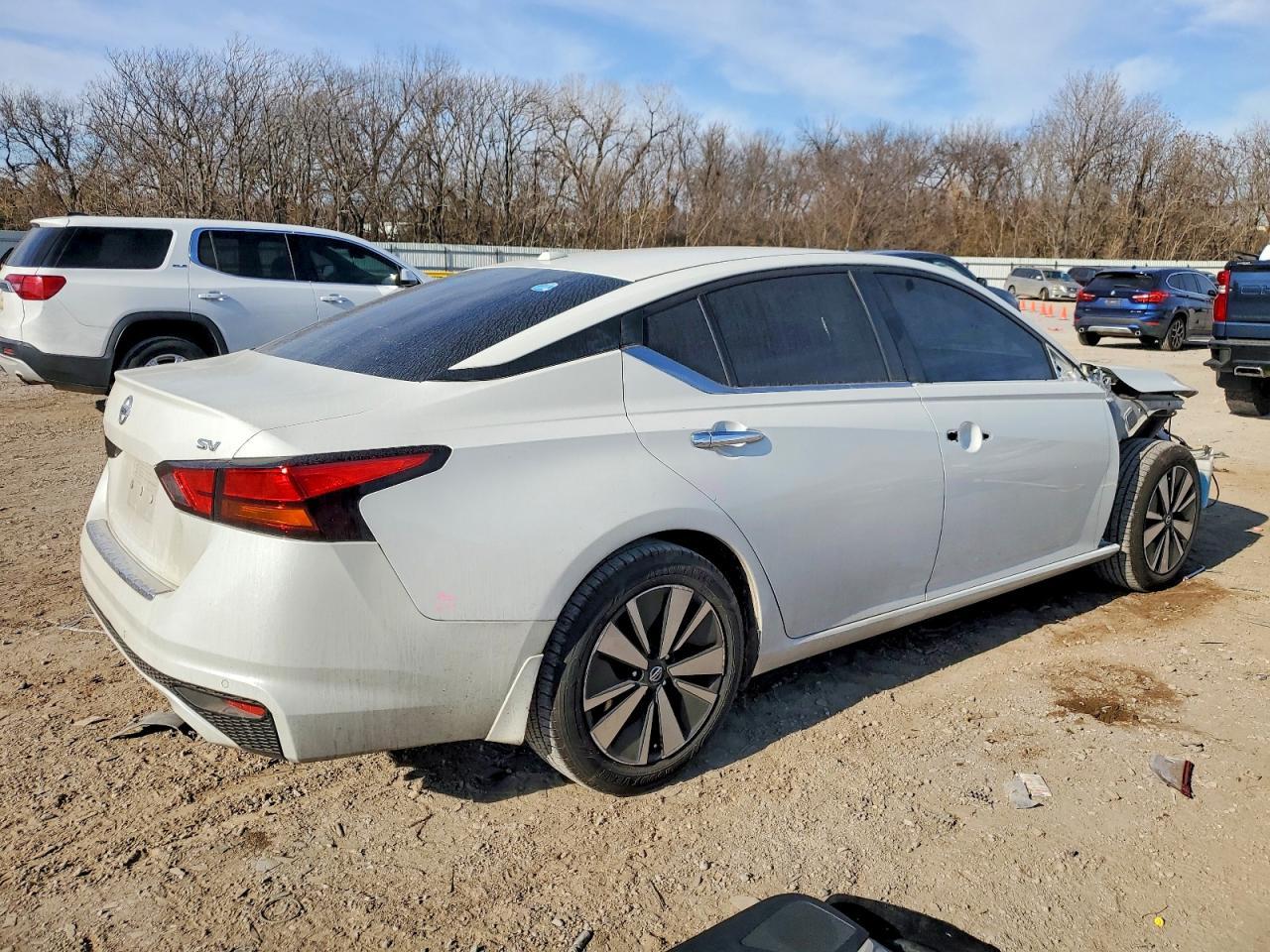 2021 Nissan Altima Sv - Image 3