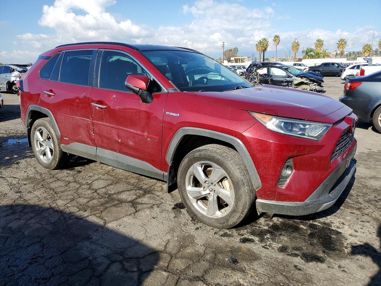 2019 Toyota Rav4 Limited - Image 4
