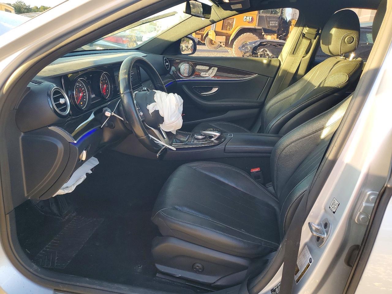 2019 Mercedes-Benz E 300 - Фото 7