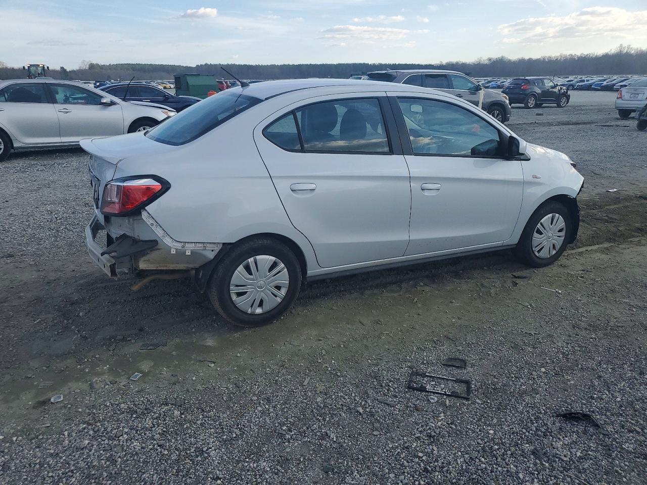 2022 Mitsubishi Mirage G4 Es - Фото 3