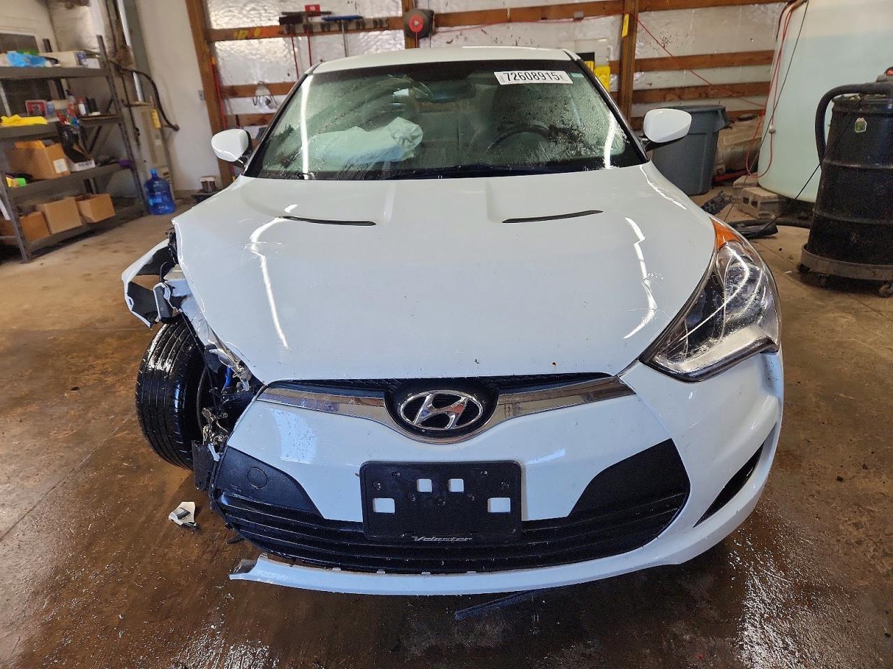 2013 Hyundai Veloster Base - Фото 5