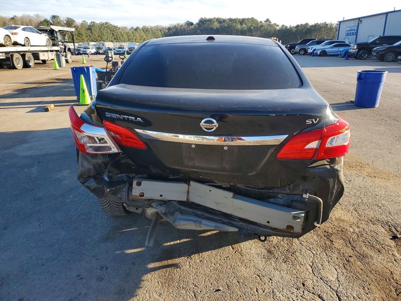 2018 Nissan Sentra - Фото 6