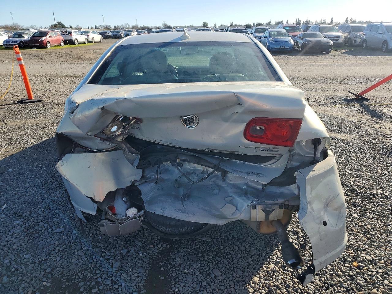 2010 Buick Lucerne Cxl - Image 6