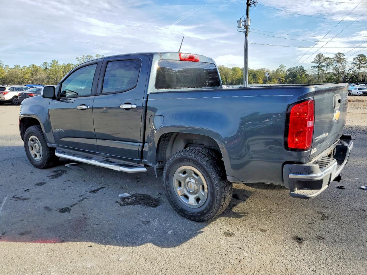 2019 Chevrolet Colorado - Image 2