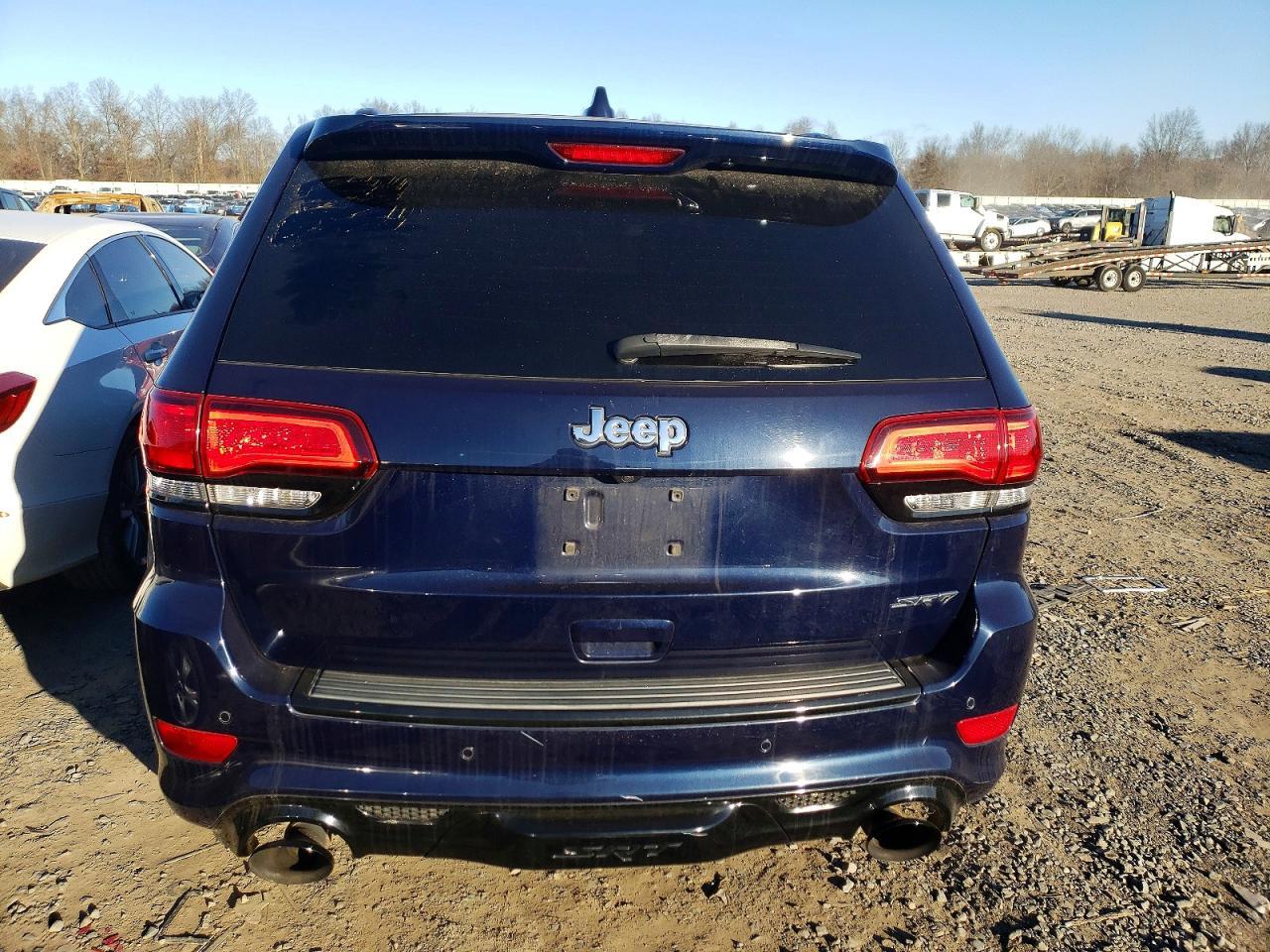 2017 Jeep Grand Cherokee Srt-8 - Image 6