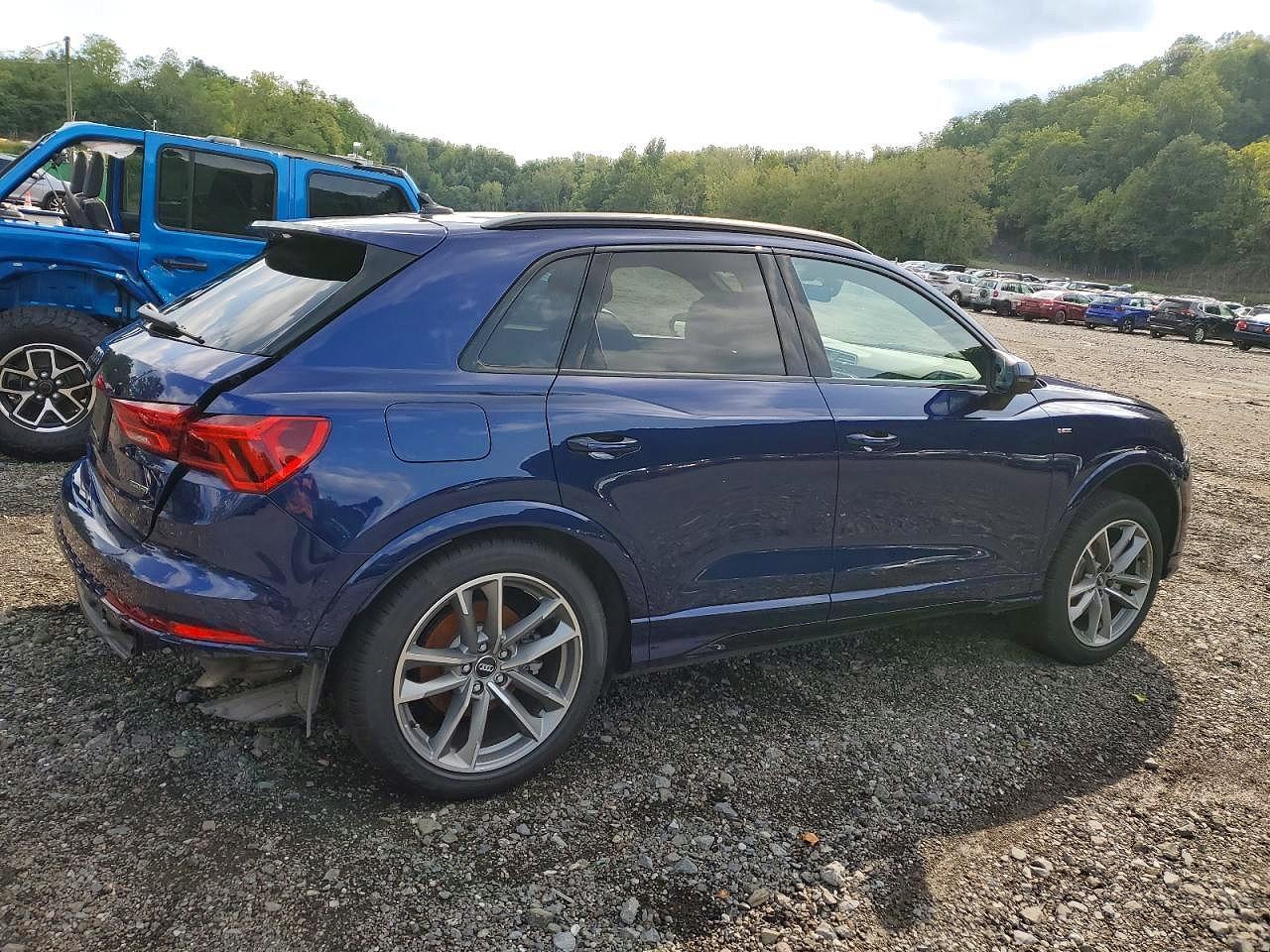2025 Audi Q3 Premium S Line 45 - Фото 3