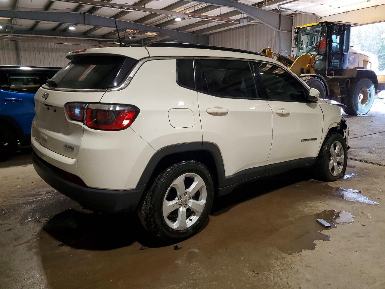 2019 Jeep Compass Latitude - Image 3