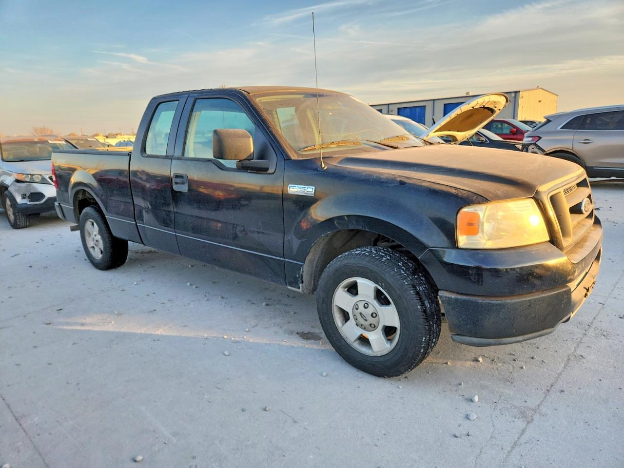 2005 Ford F-150 - Image 4