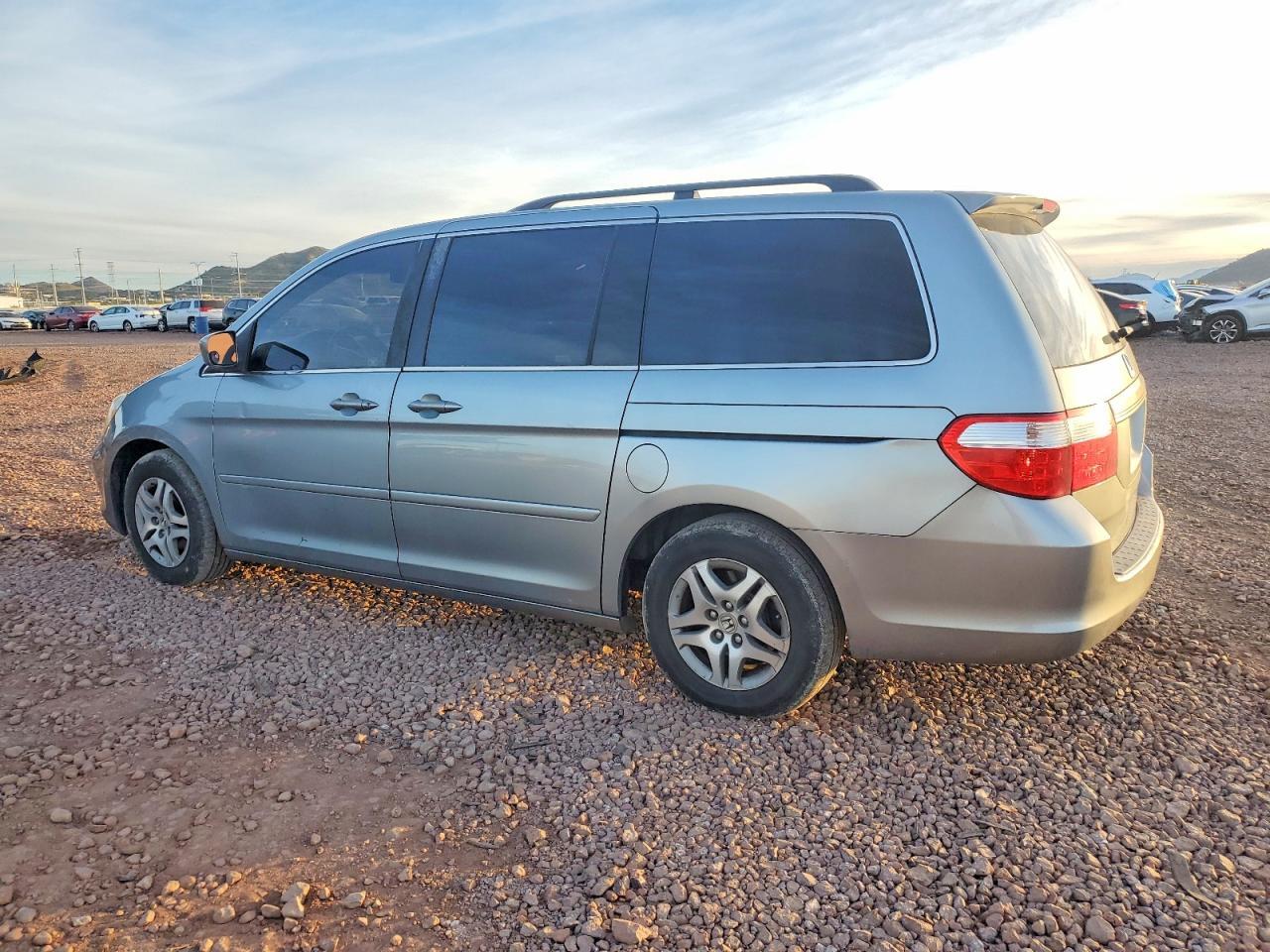 2006 Honda Odyssey - Фото 2