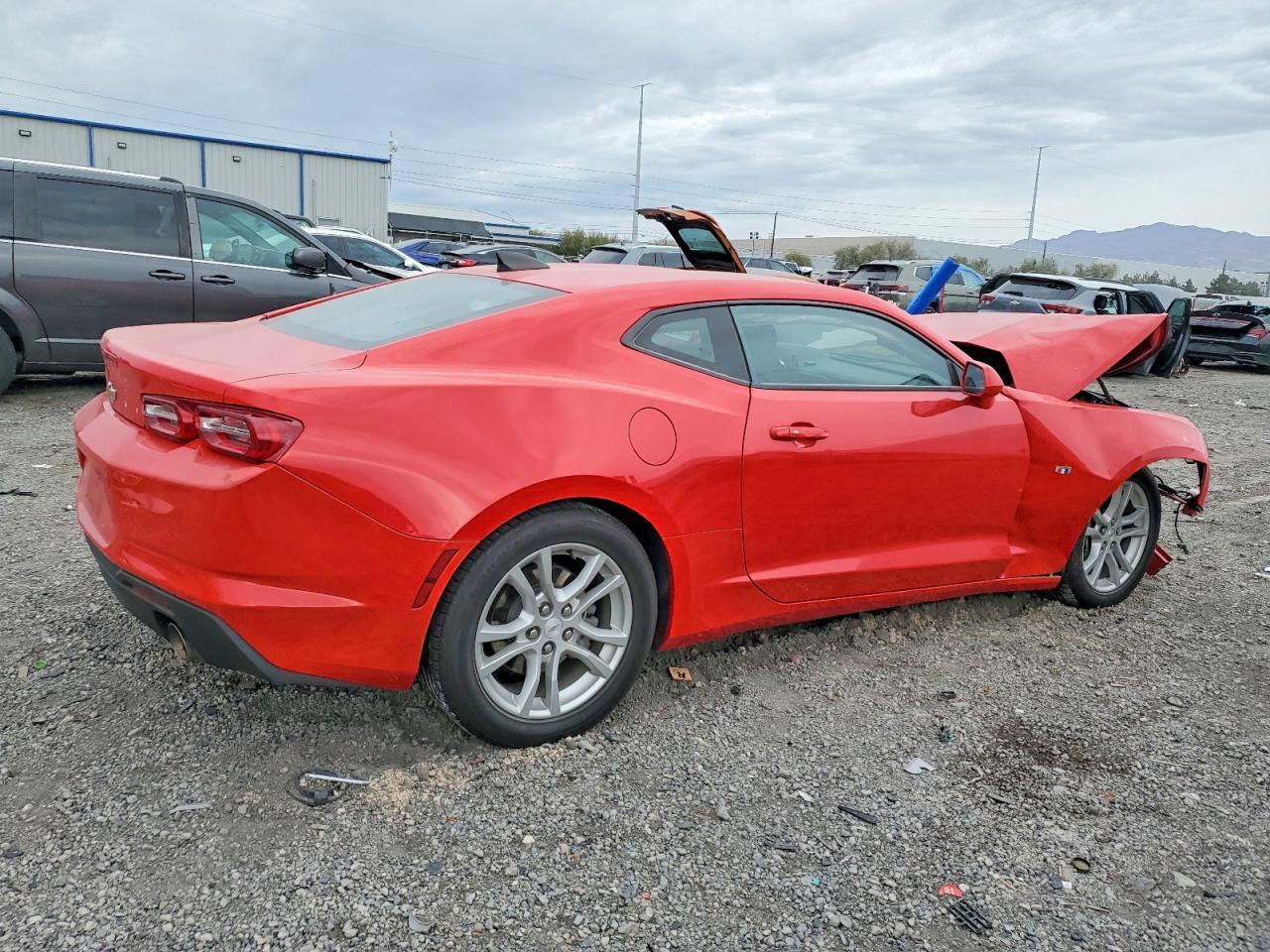 2023 Chevrolet Camaro Ls - Фото 3