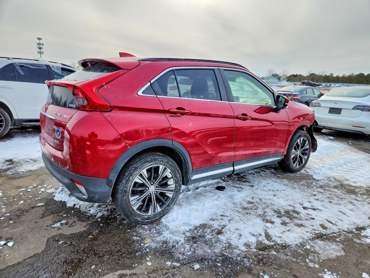 2019 Mitsubishi Eclipse Cross Se - Фото 3