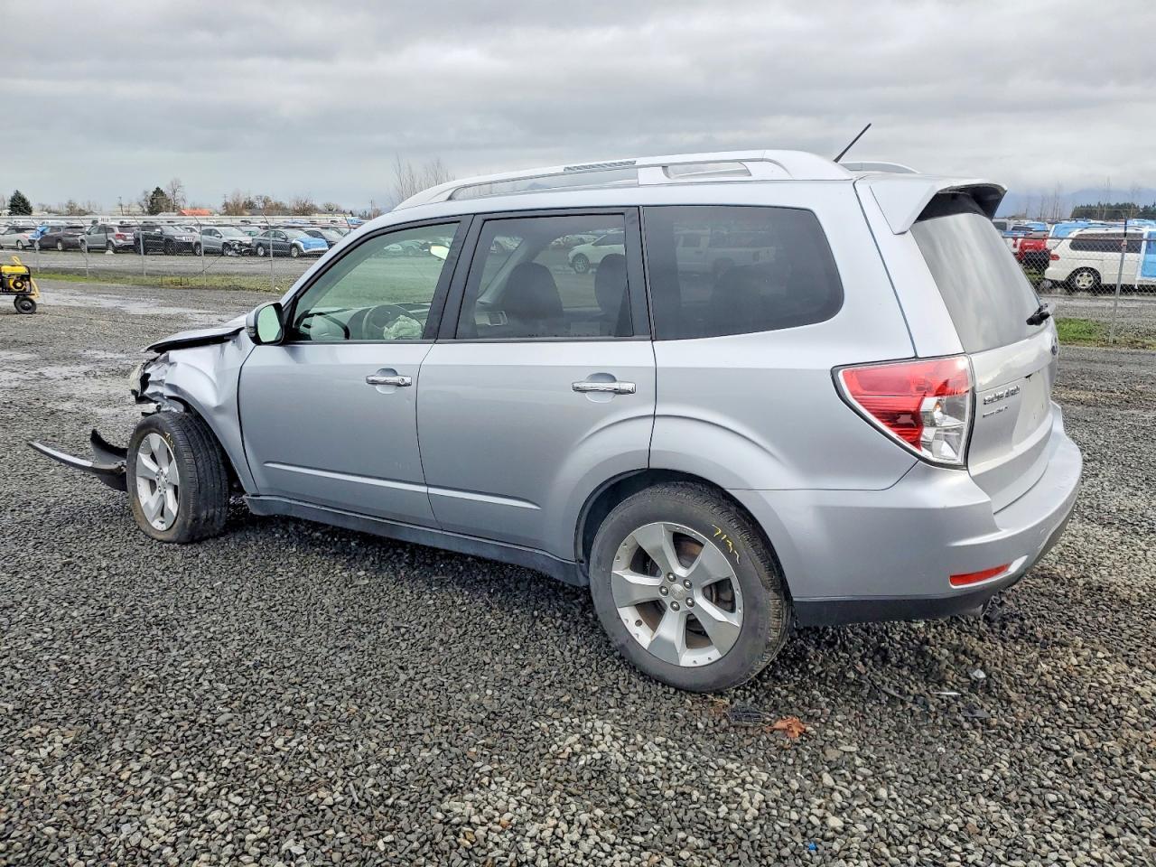 2013 Subaru Forester Touring - Фото 2