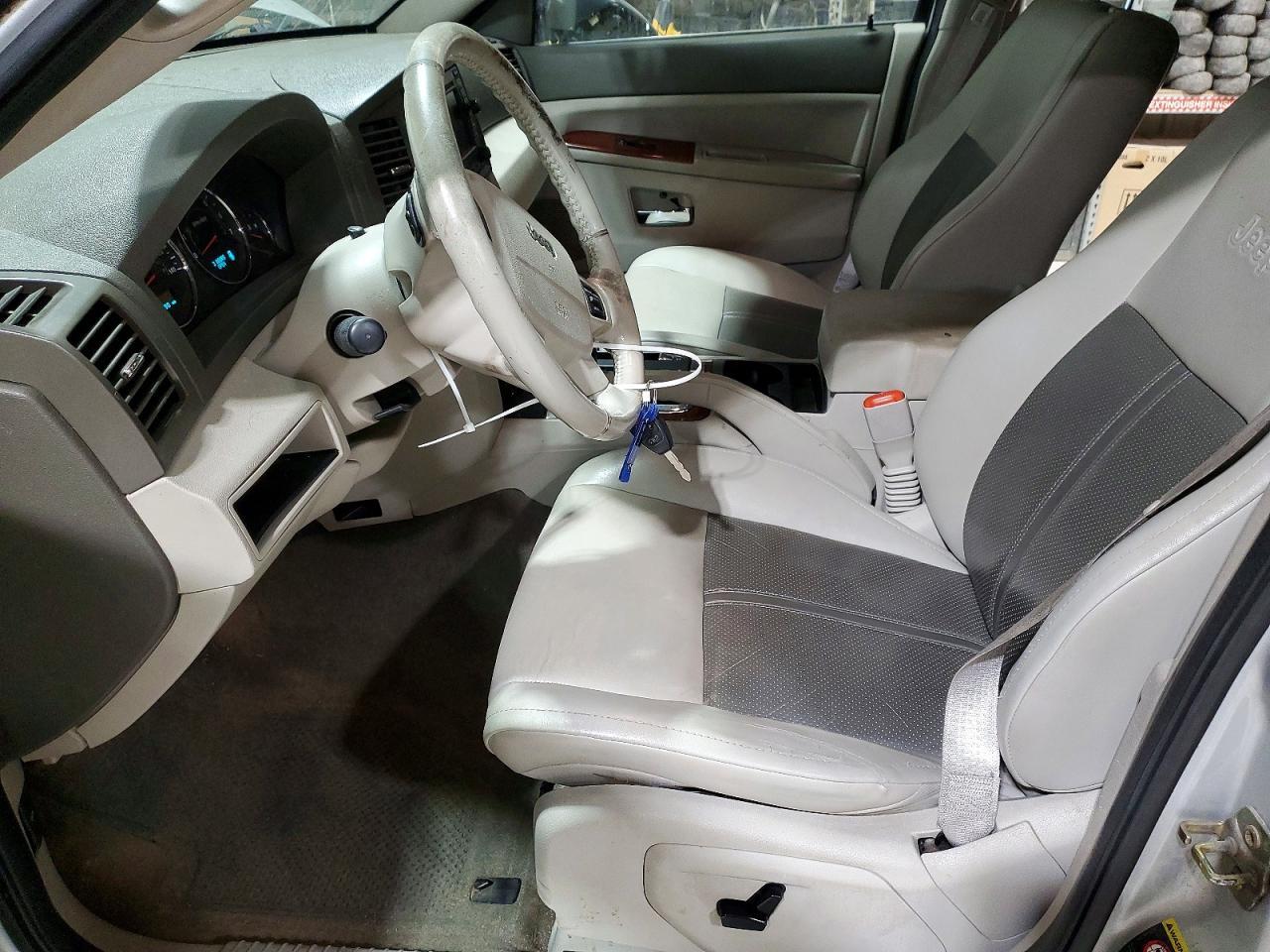 2005 Jeep Grand Cherokee Limited - Image 7