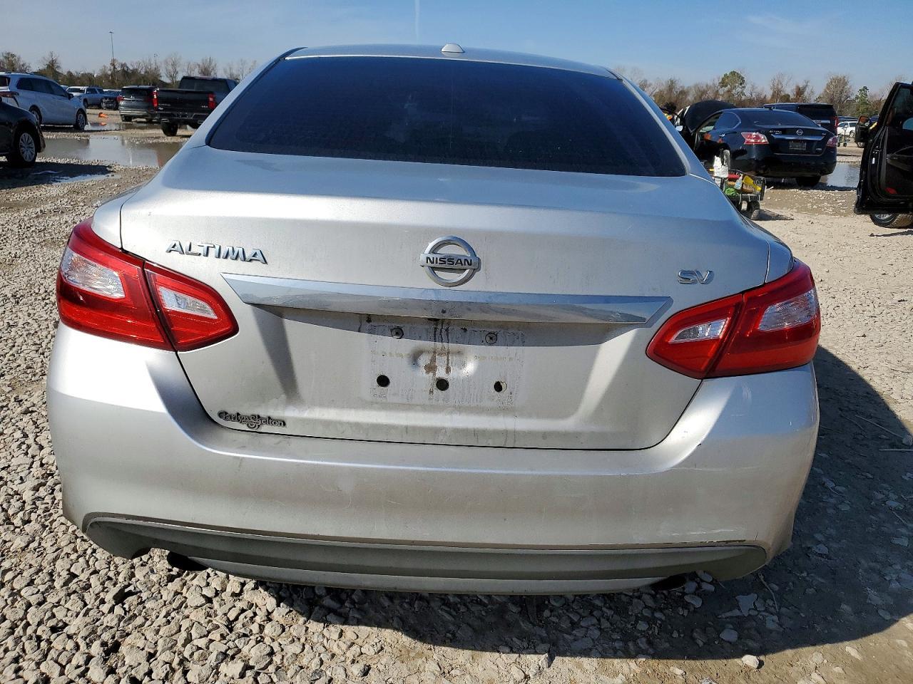 2017 Nissan Altima 2.5 - Фото 6