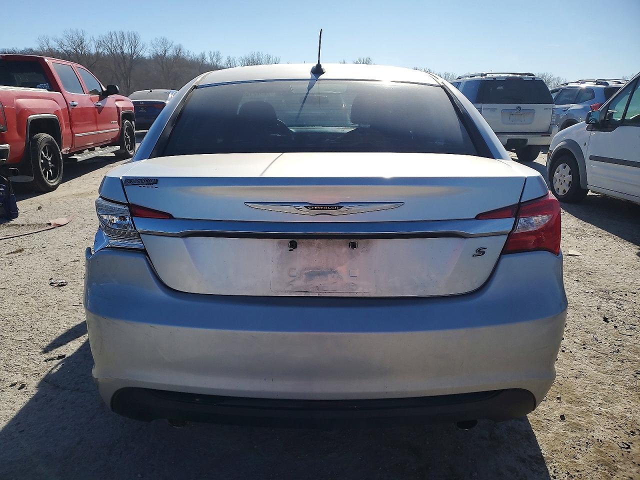 2012 Chrysler 200 Touring - Фото 6