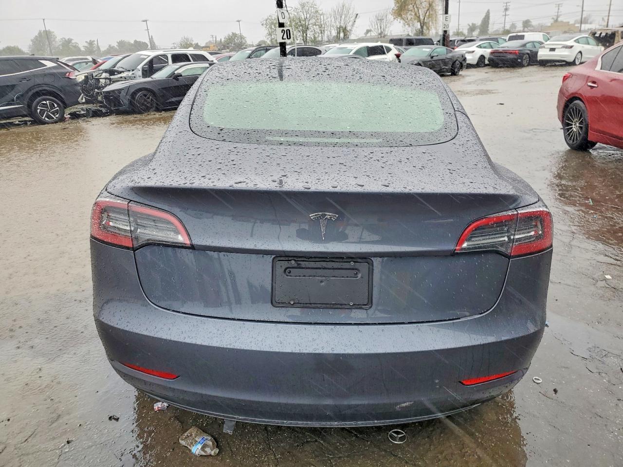 2023 Tesla Model 3 - Фото 6
