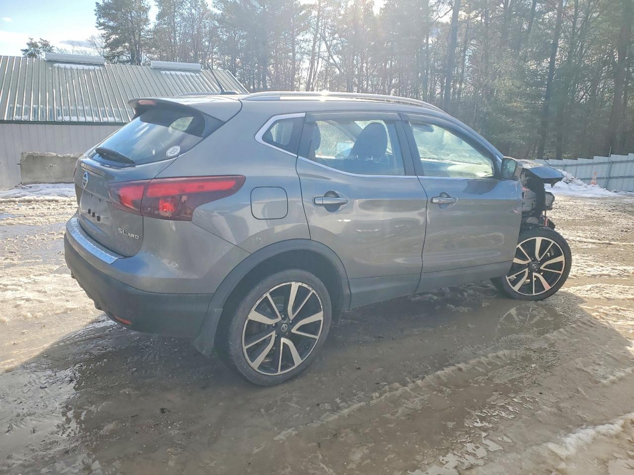 2019 Nissan Rogue Sport Sl - Image 3
