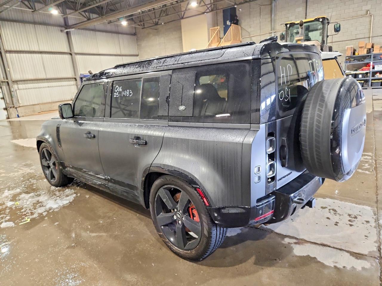 2024 Land Rover Defender 110 X - Фото 2