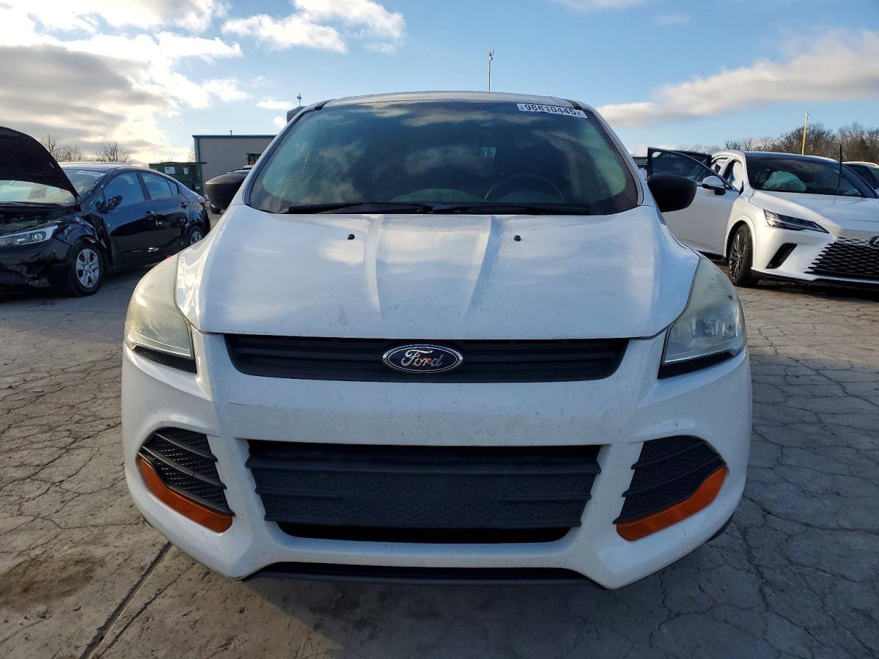 2014 Ford Escape S - Фото 5