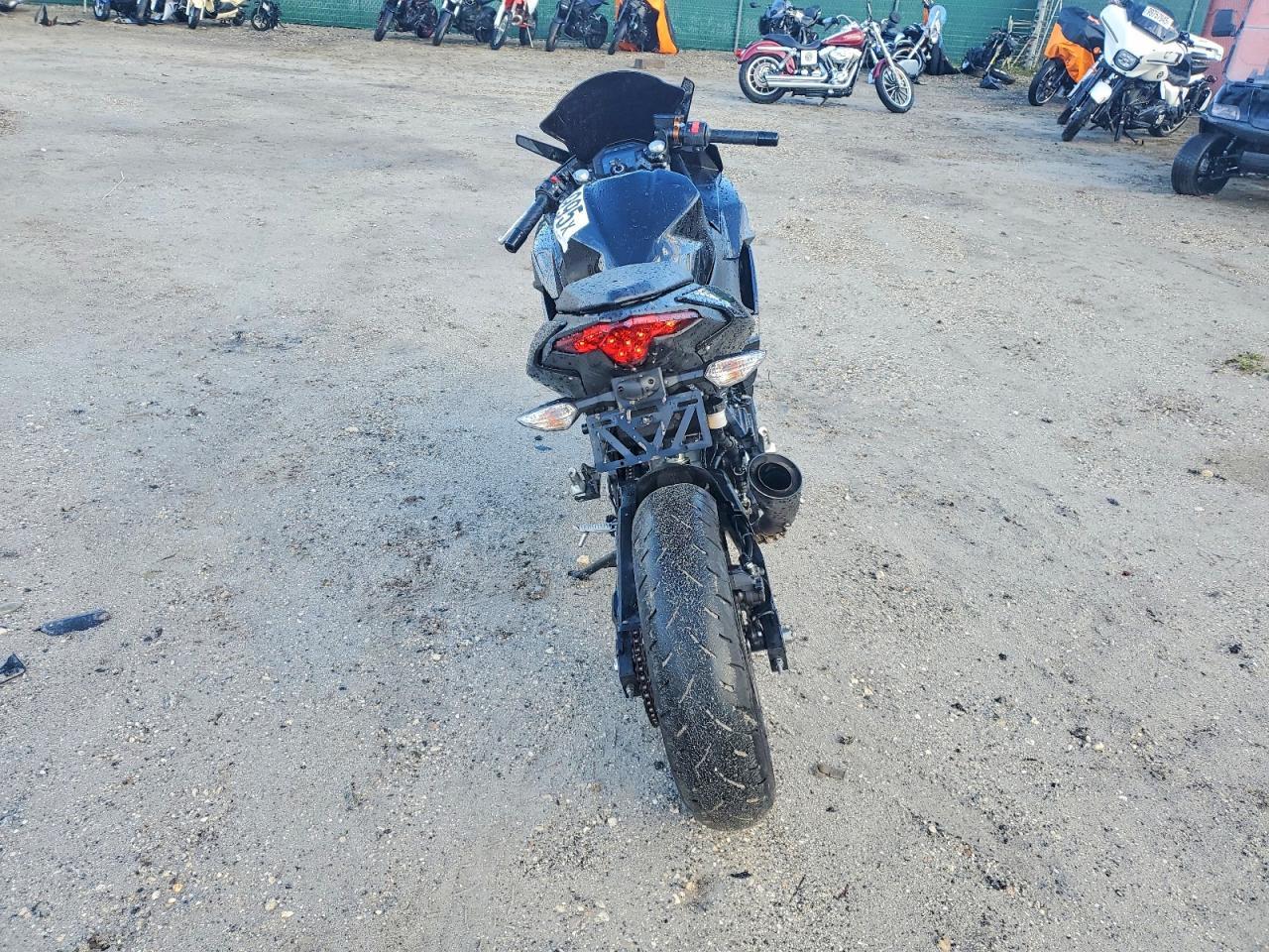 2024 Kawasaki Ex500 H - Image 4