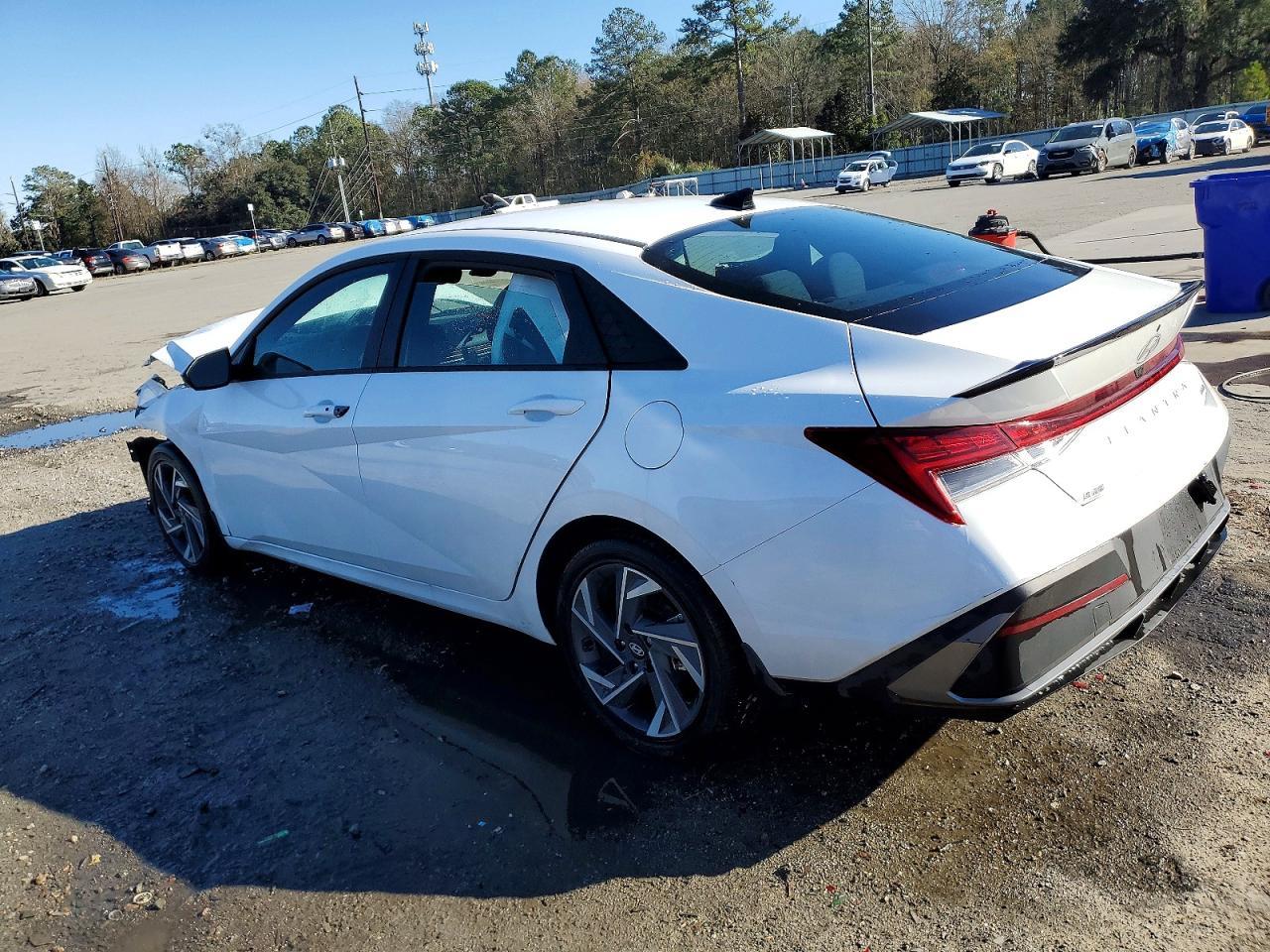 2025 Hyundai Elantra Blue - Фото 2