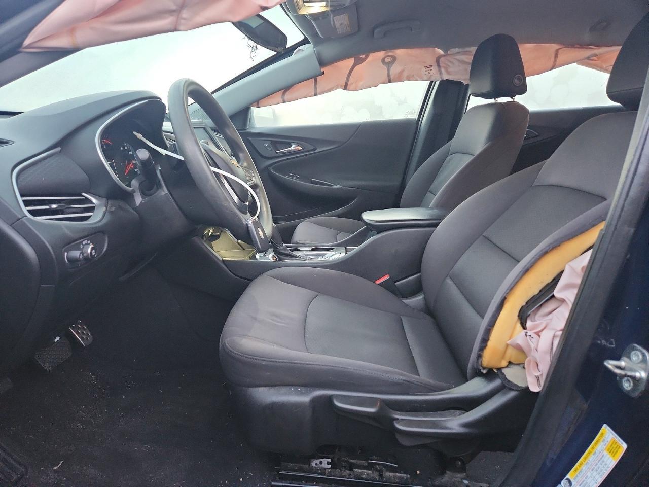2017 Chevrolet Malibu Ls - Фото 7