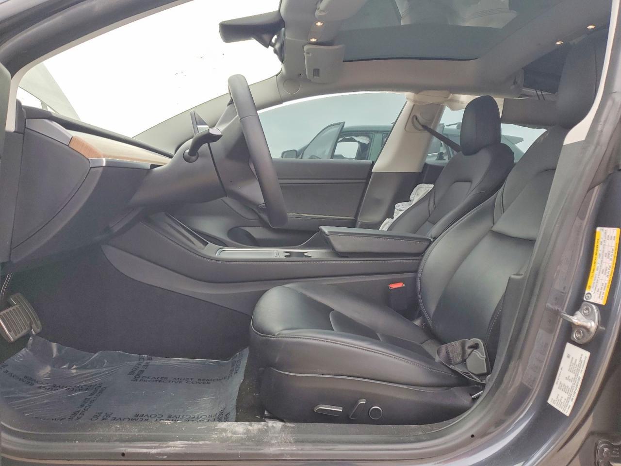 2021 Tesla Model 3 - Image 7