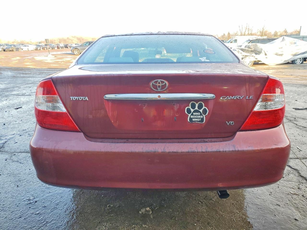 2004 Toyota Camry Le - Image 6