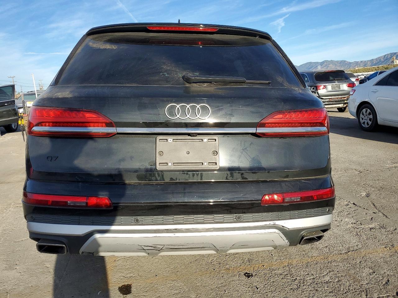 2025 Audi Q7 Premium Plus - Фото 6
