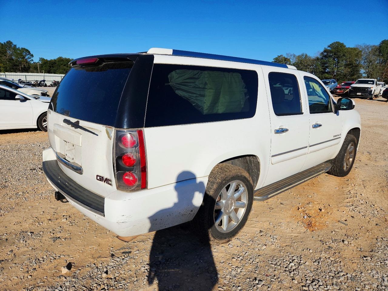 2007 GMC Yukon Xl Denali - Image 3