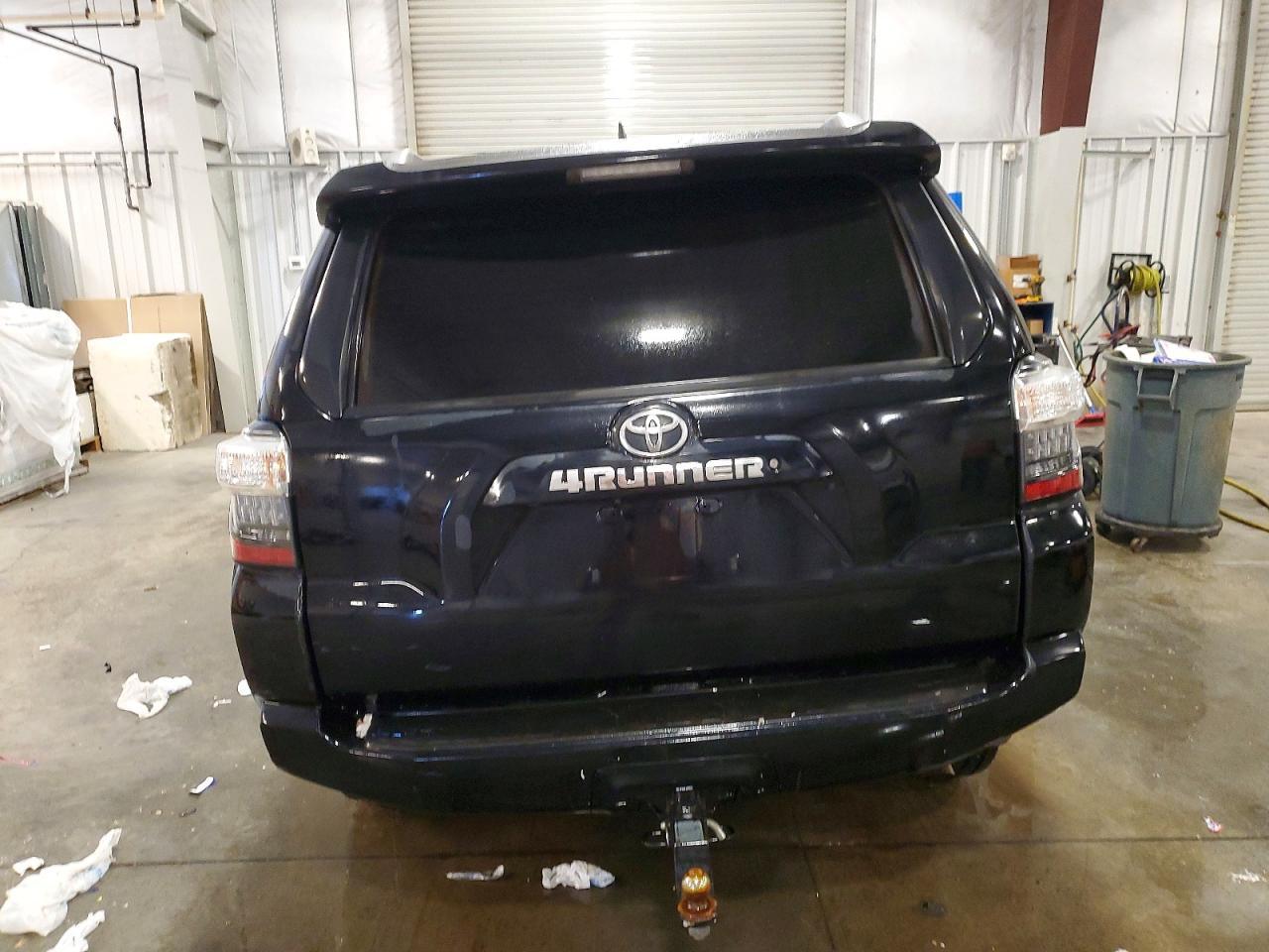 2017 Toyota 4Runner Sr5 - Фото 6