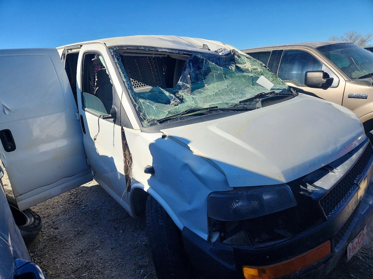 2020 Chevrolet Express G2500 - Фото 4