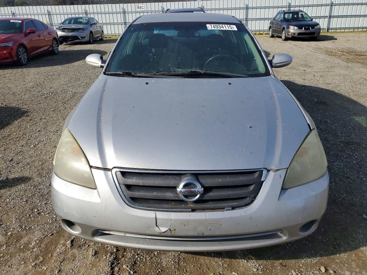 2003 Nissan Altima Base - Фото 5