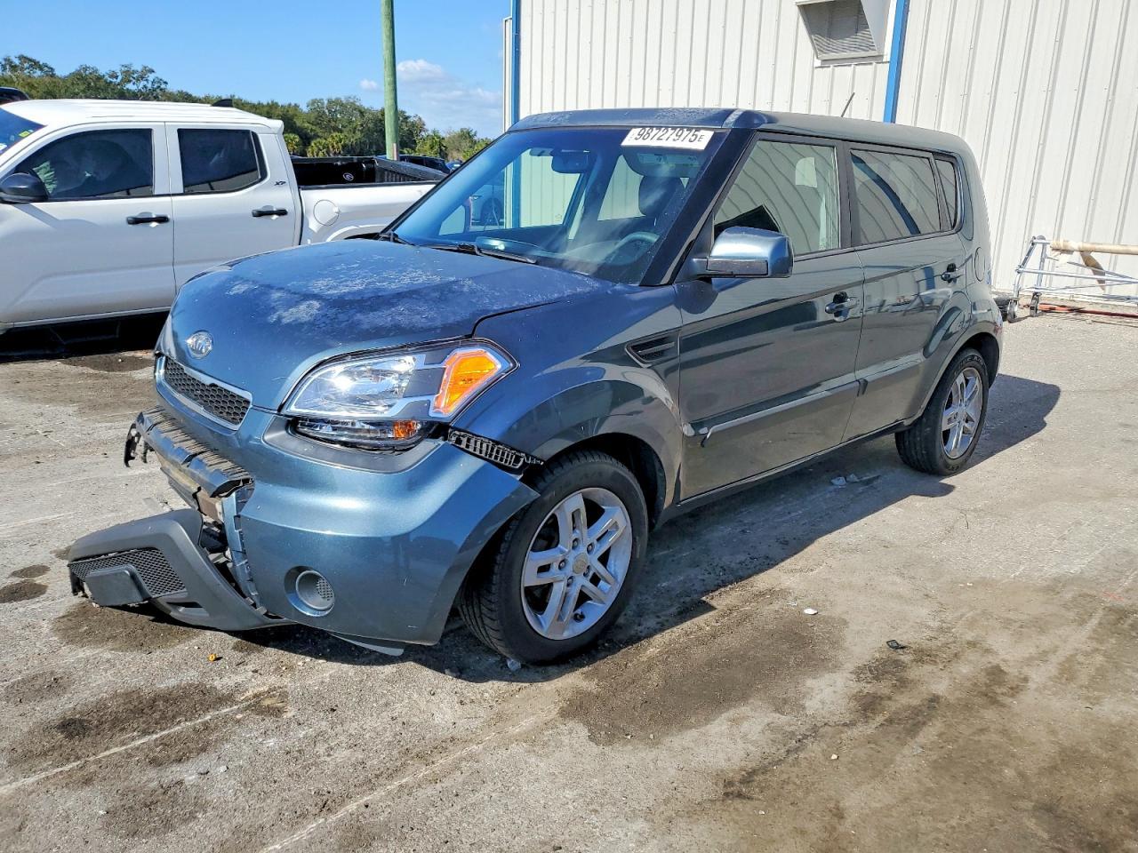2011 Kia Soul +